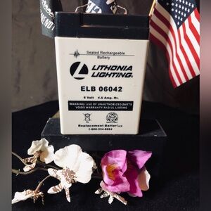 Sealed Rechargeable Battery - Black and White